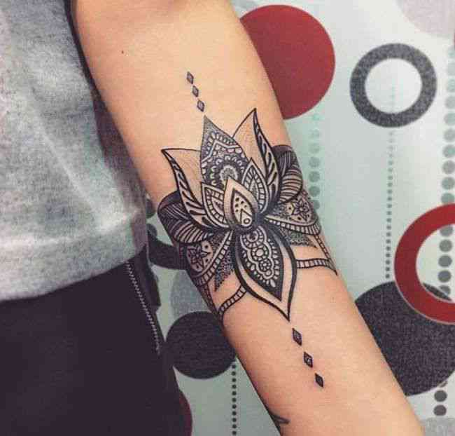 tatouage femme
