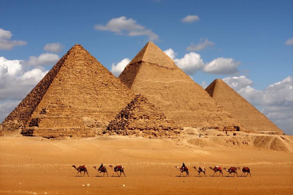 Egypte - pyramide de louxor