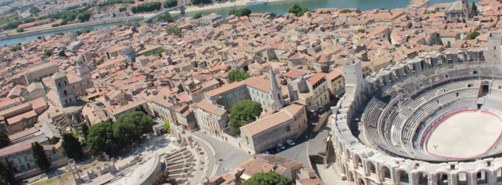 Photo aérienne de Arles