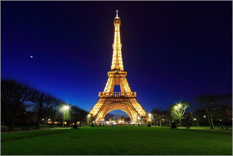 Tour-Eiffel la nuit