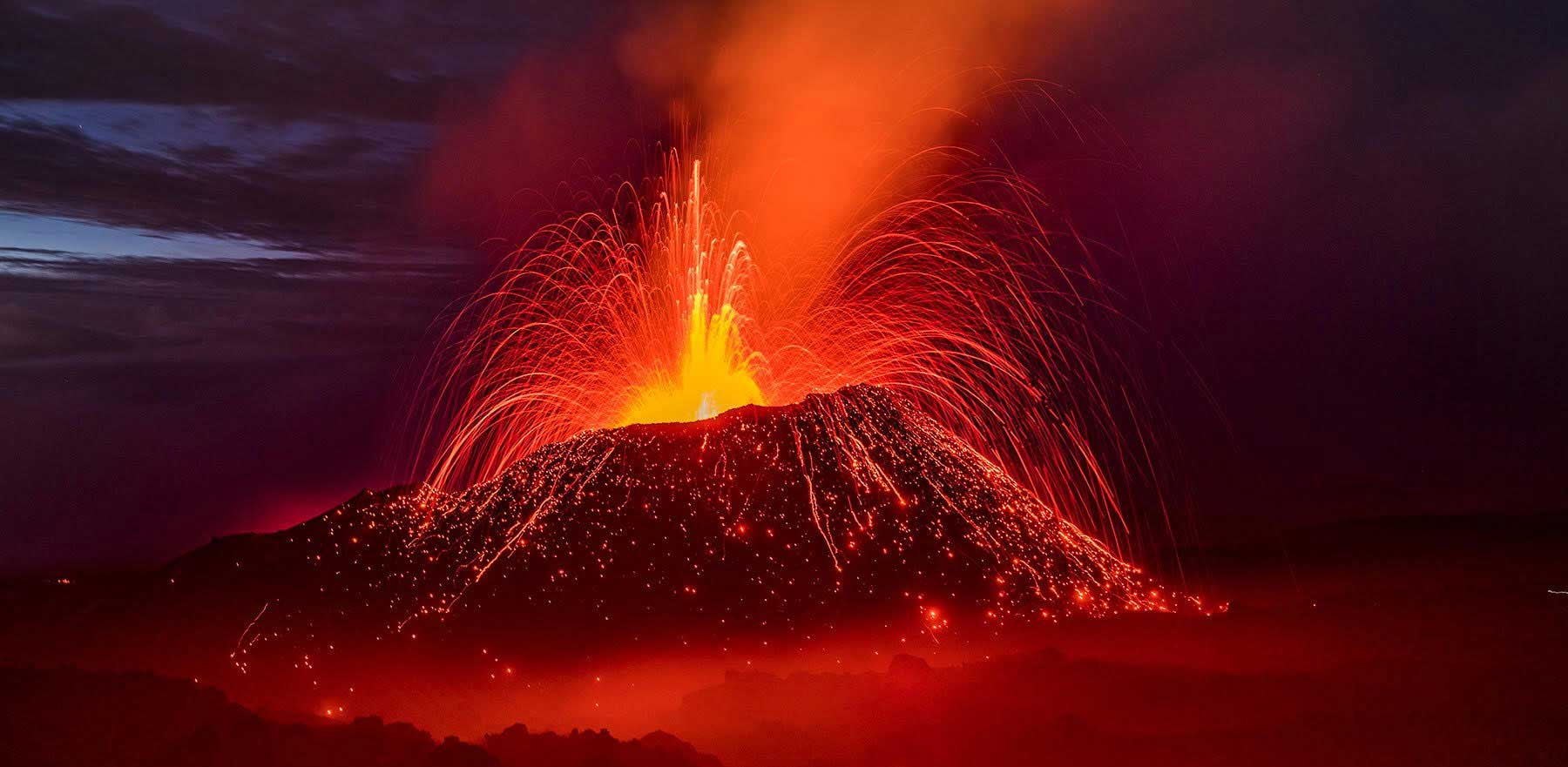 Volcan éruption Réunion