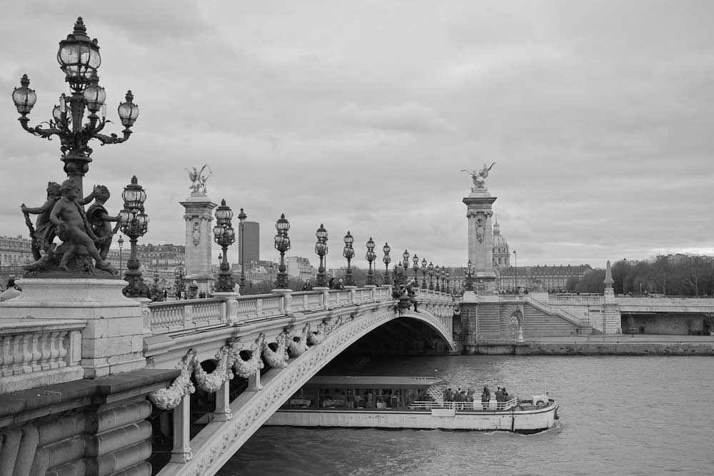 Photo en noir et blanc de Paris