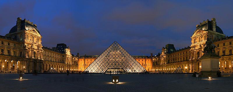 Musée du Louvre - Photo de nuit