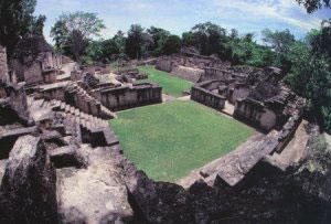 Acropole de Tikal