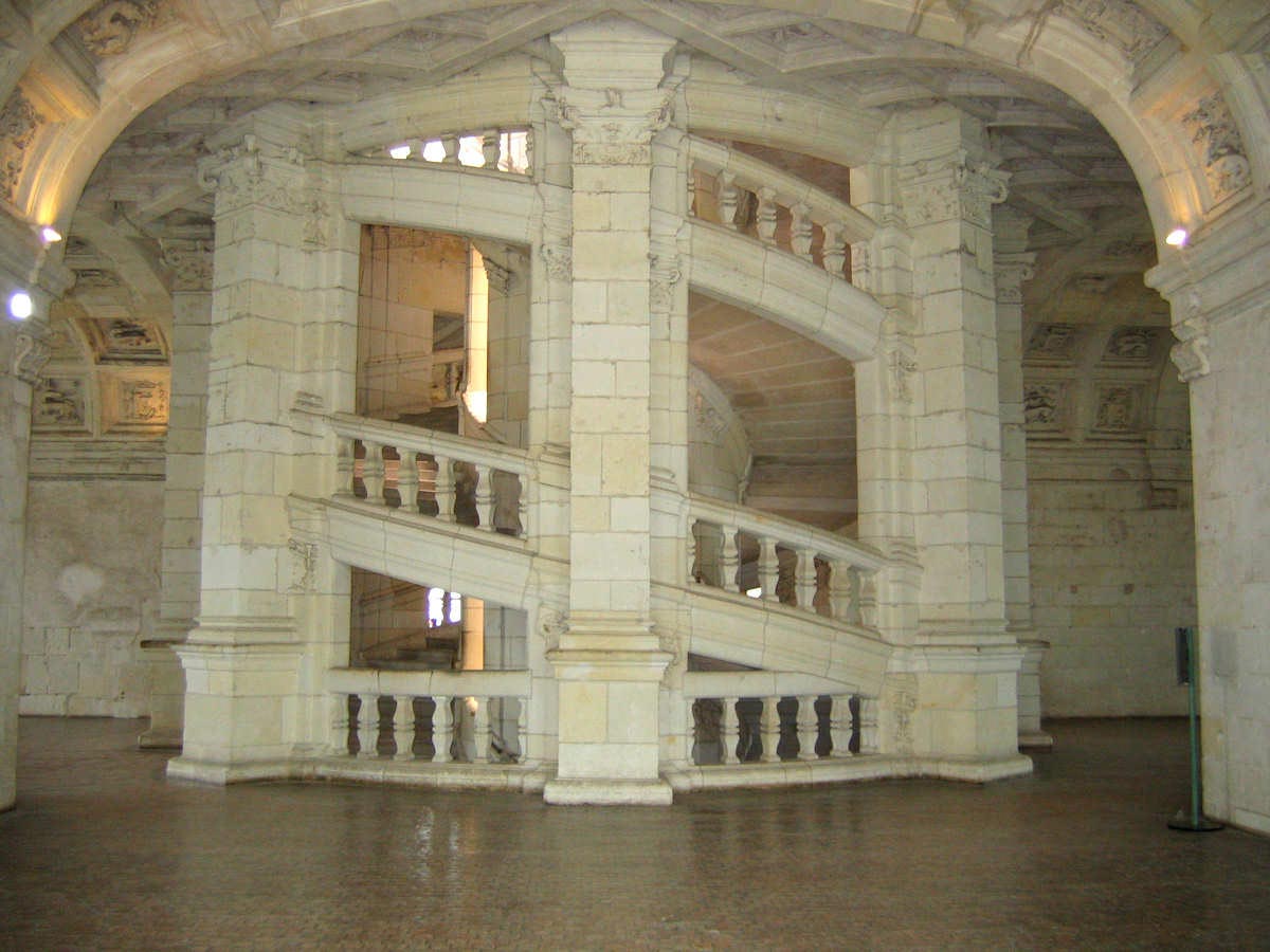 Escalier double rampe du chateau de Chambord