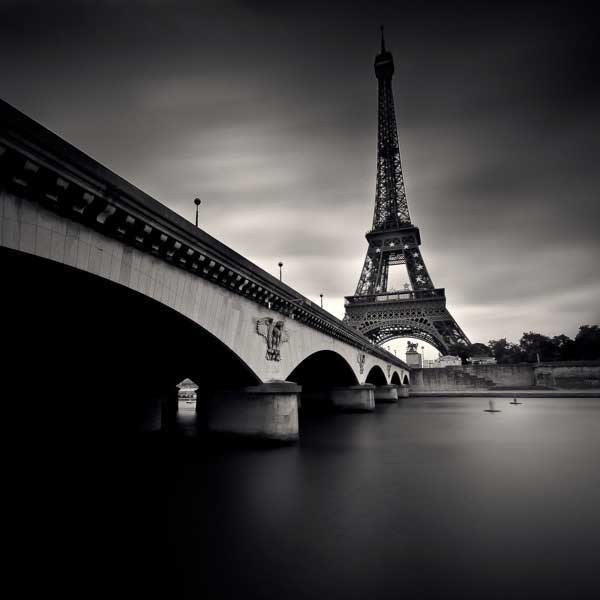 Photographie noir et blanc inspiration Paris - Tour Eiffel