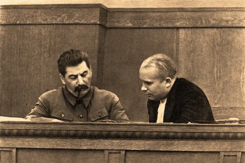 Nikita Khrouchtchev avec Joseph Staline
